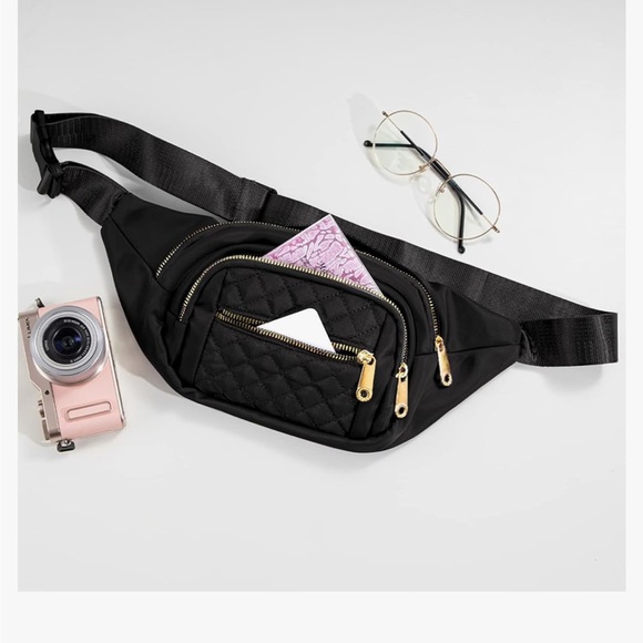 Fanny pack ✨ - Picture 2 of 6